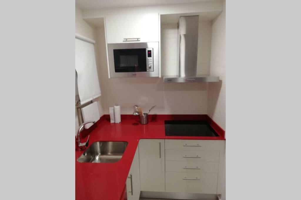 M1 Cool Loft 1 Min Walk To Metro 15 Min Center By Metro Appartement Esplugues de Llobregat Buitenkant foto