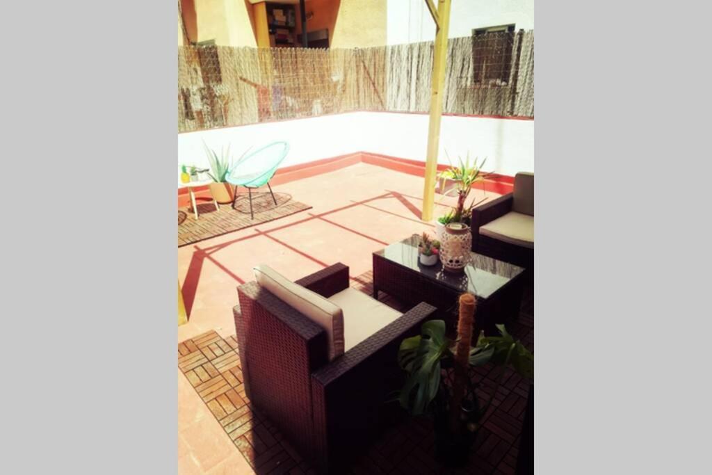 M1 Cool Loft 1 Min Walk To Metro 15 Min Center By Metro Appartement Esplugues de Llobregat Buitenkant foto