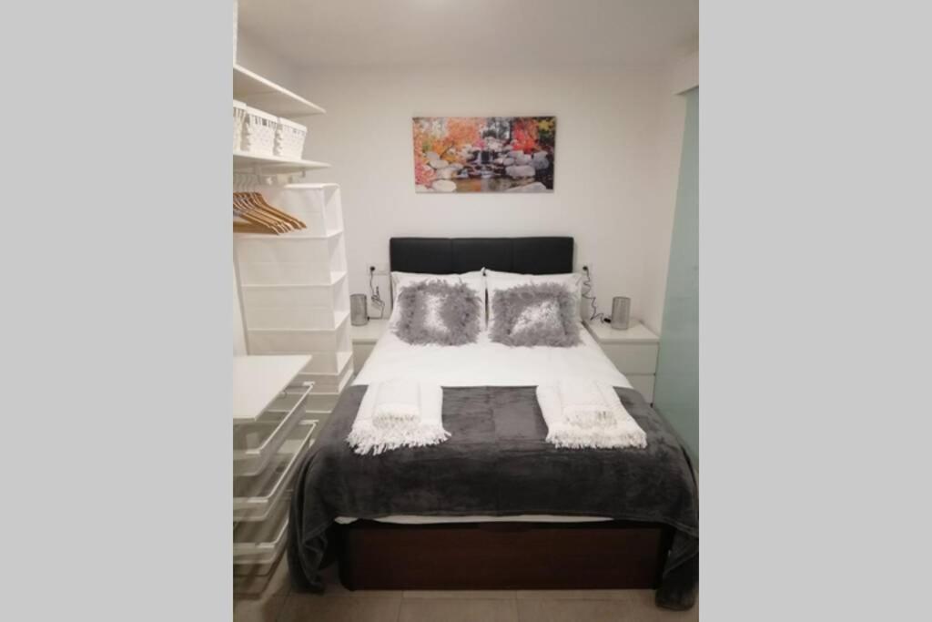 M1 Cool Loft 1 Min Walk To Metro 15 Min Center By Metro Appartement Esplugues de Llobregat Buitenkant foto