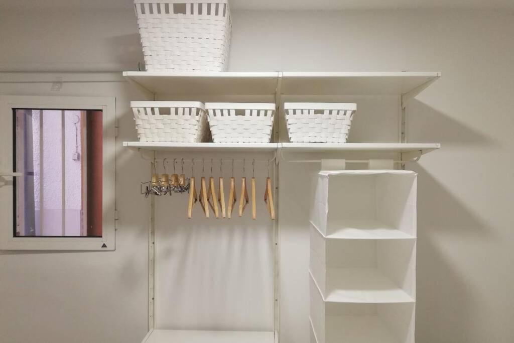 M1 Cool Loft 1 Min Walk To Metro 15 Min Center By Metro Appartement Esplugues de Llobregat Buitenkant foto