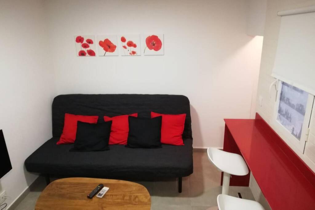 M1 Cool Loft 1 Min Walk To Metro 15 Min Center By Metro Appartement Esplugues de Llobregat Buitenkant foto